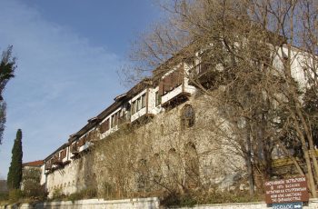 Ιερά Μονή Αγίας Αναστασίας Φαρμακολύτριας
